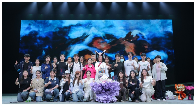 资助育人：以秦腔之魂，铸青春之志