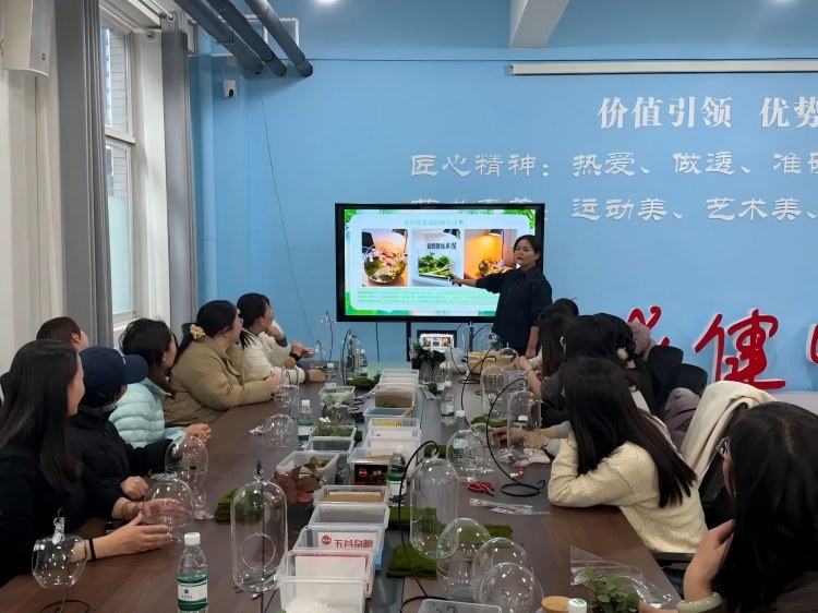 春风遇繁花，致敬最美的你